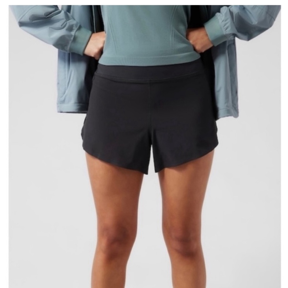 Brand New with Tags Athleta Run with It Shorts 3.5”